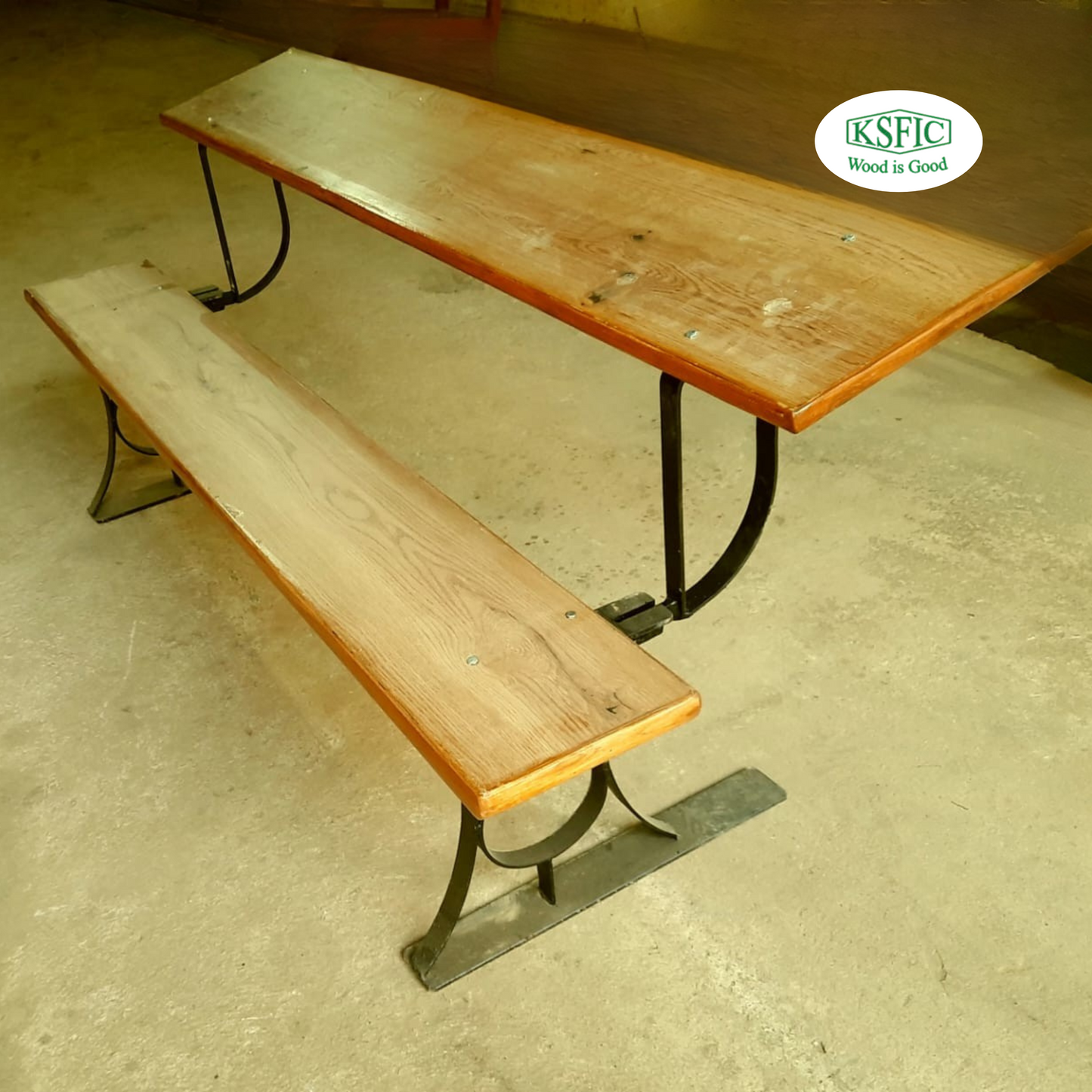 Reversible School Desk